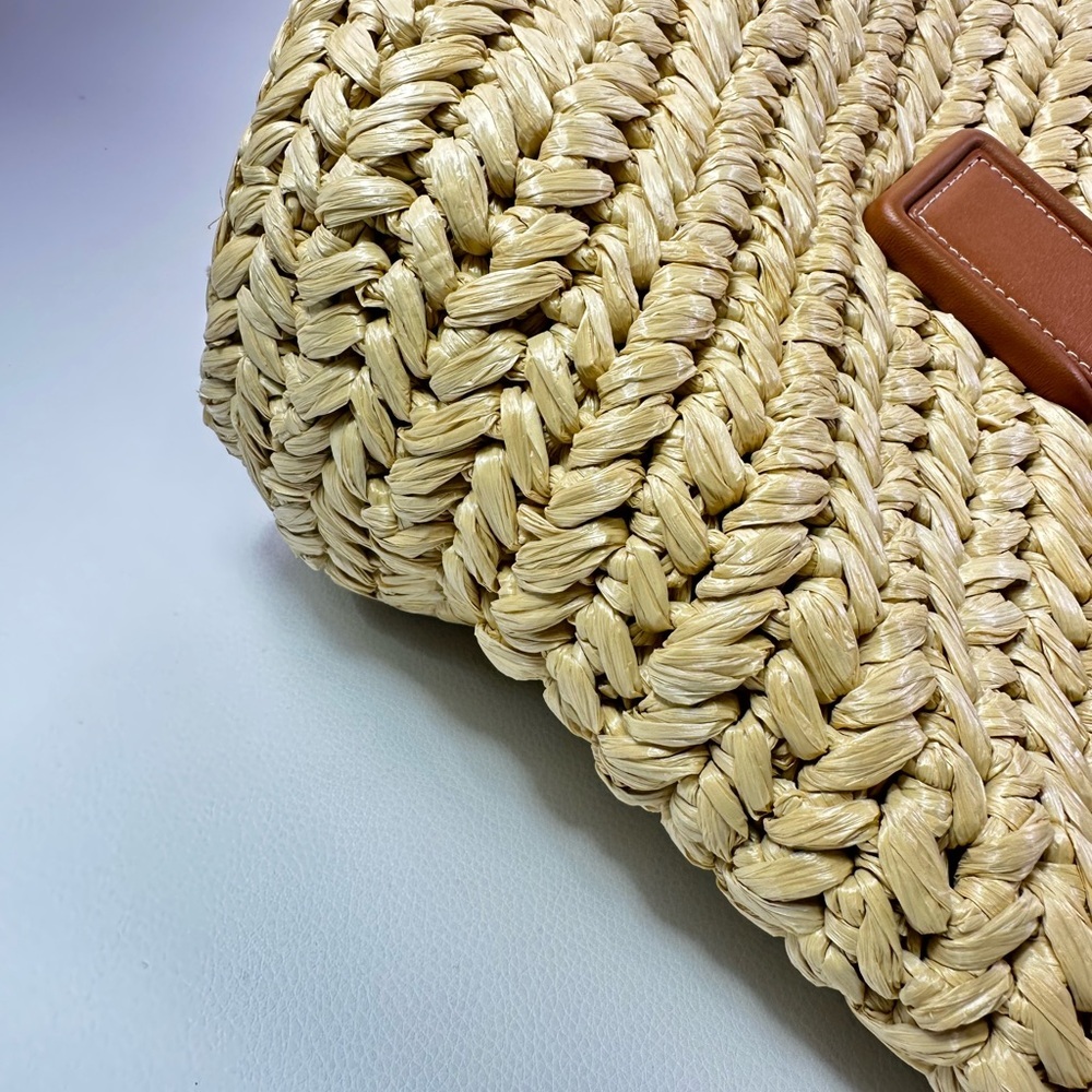 NEW Bottega Veneta Arco Natural Wood Rafia Medium Tote - Picture 16 of 16